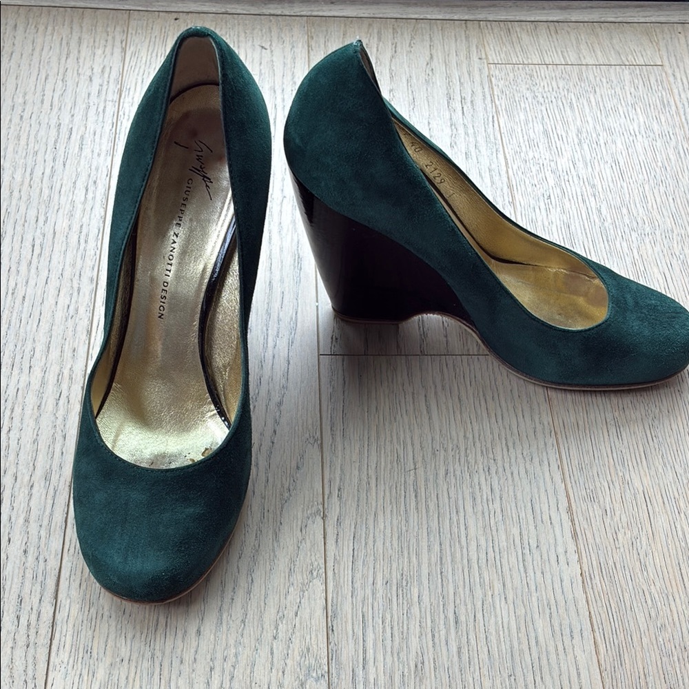 Giuseppe Zanotti Green Suede Wedges (sz40) Y2K